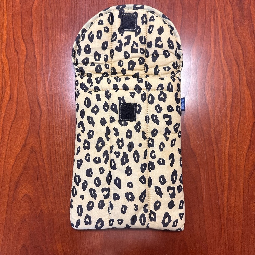 Baggu Puffy Tablet Sleeve 8” Honey Leopard